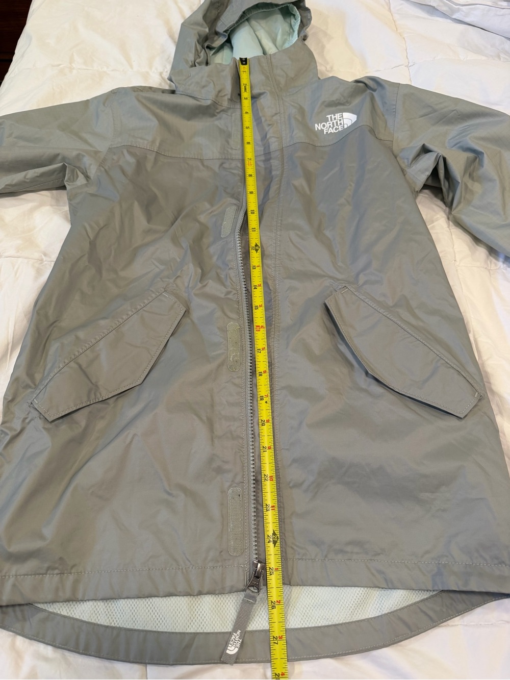NORTH FACE KIDS Light Gray Hooded Raincoat - Water-Resistant Shell - Picture 8 of 10